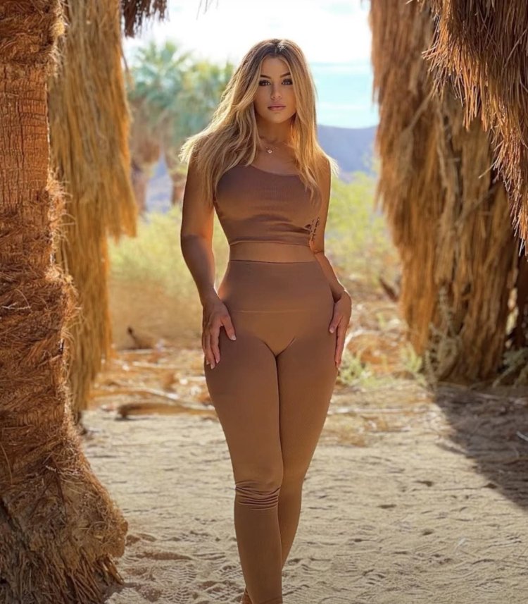 Mercedes Blanche