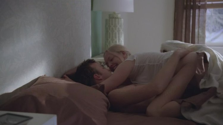 Erotic amanda Seyfried wallpaper
