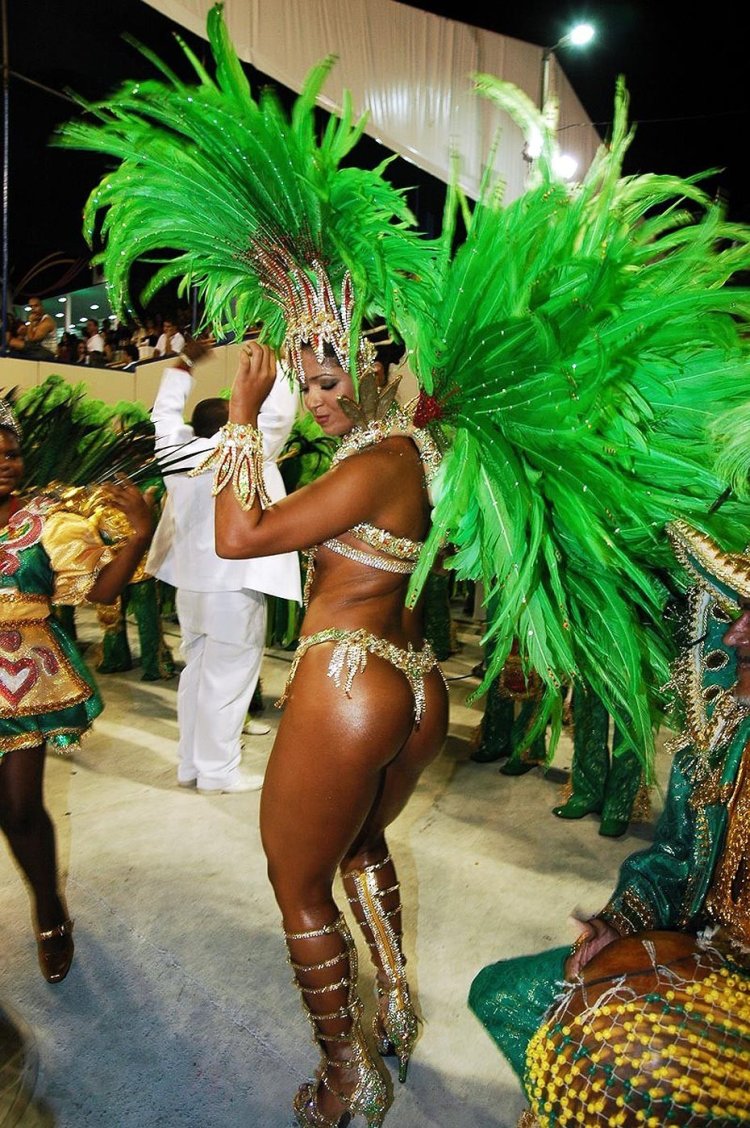 Girls on the carnival in Rio de Janeiro
