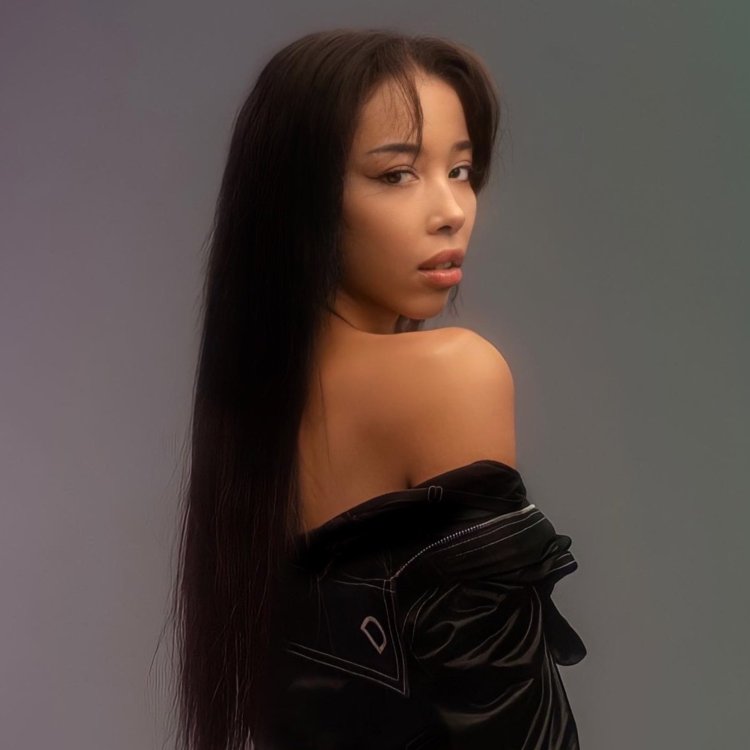 Lia Lin 365
