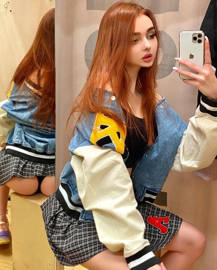 Lana Twinkle Privat