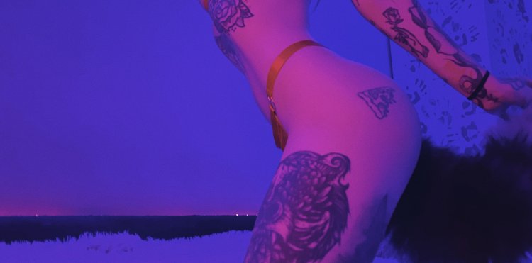 Tanya Lewis records