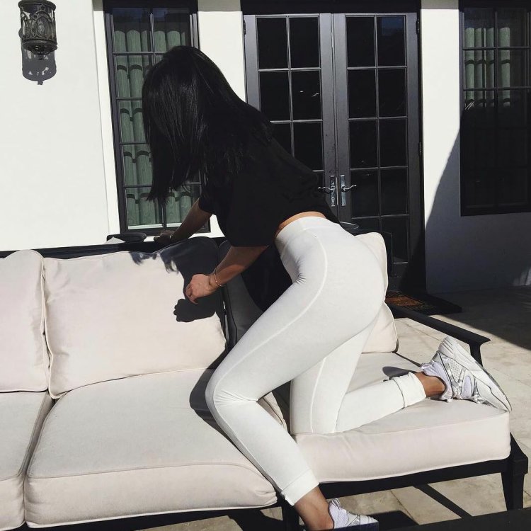 Kylie Jenner Pop 2020