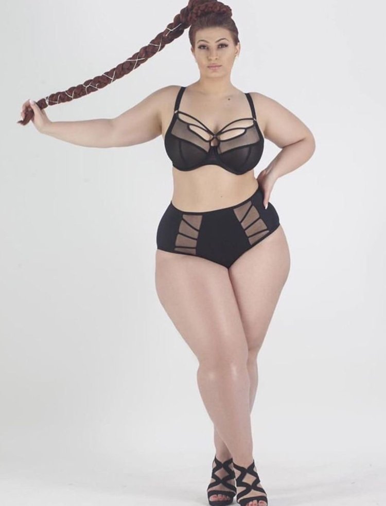 Ioana Chira Plus Size