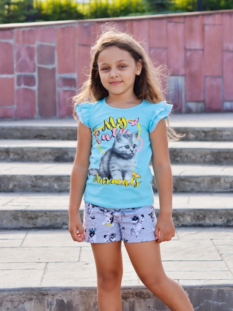 Young fashionistas