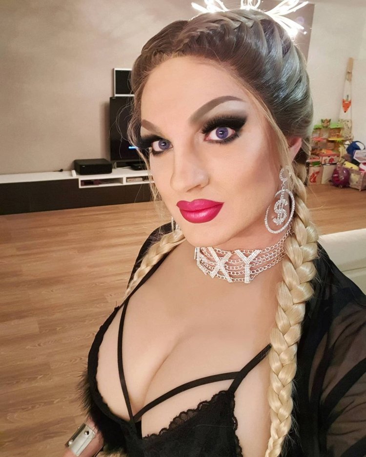 Janet Lazarev