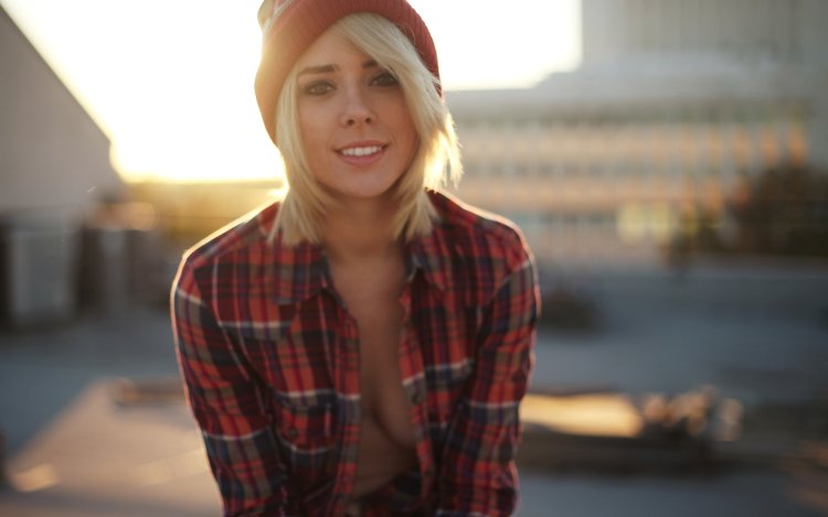 Alysha Nett Blonde