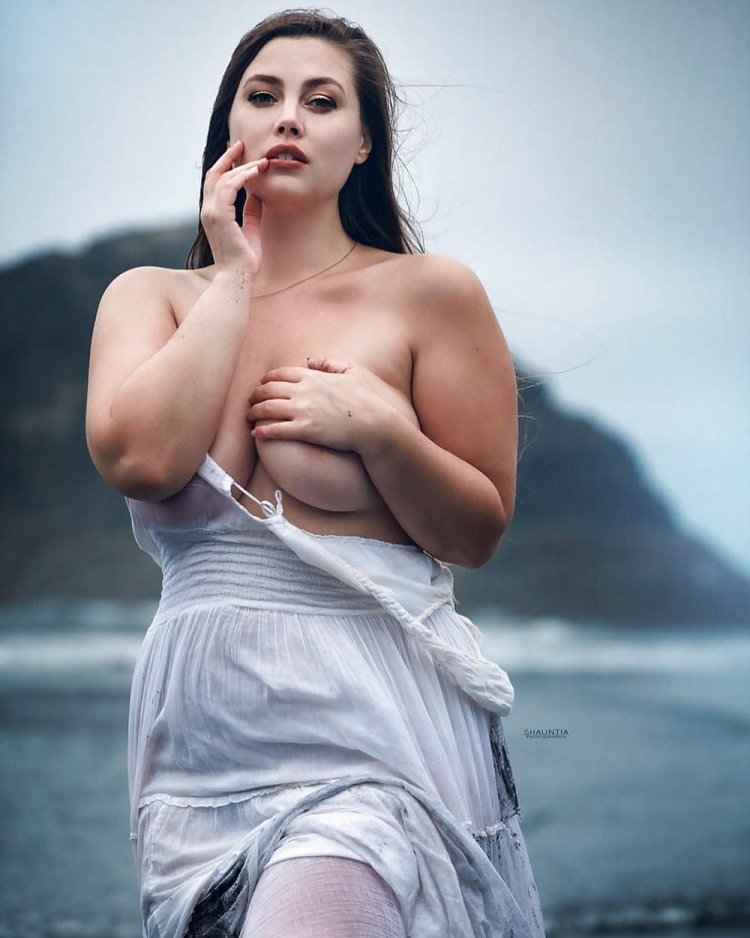 Beautiful female shapes naked