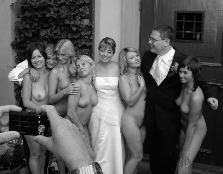 Naked bride girlfriend at the wedding