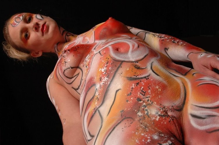 Body on the naked female body