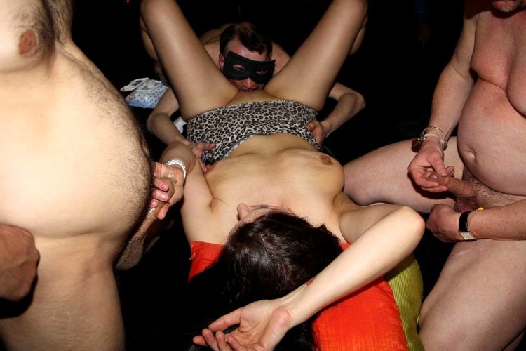 Pornography in a public house