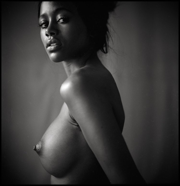 Naked African women