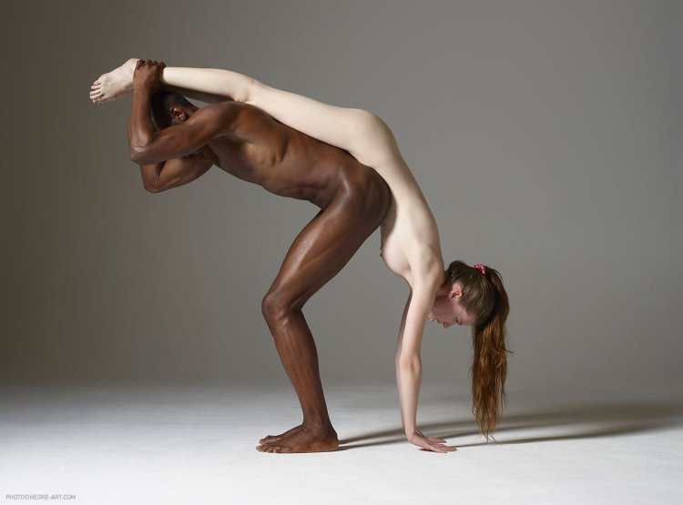 Erotic equilibristics