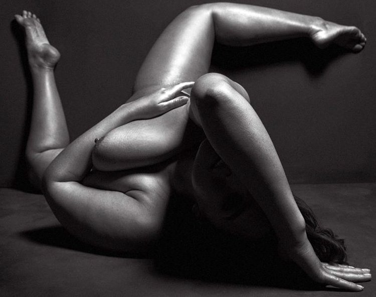 Ashley Graham Erotic Photo Session