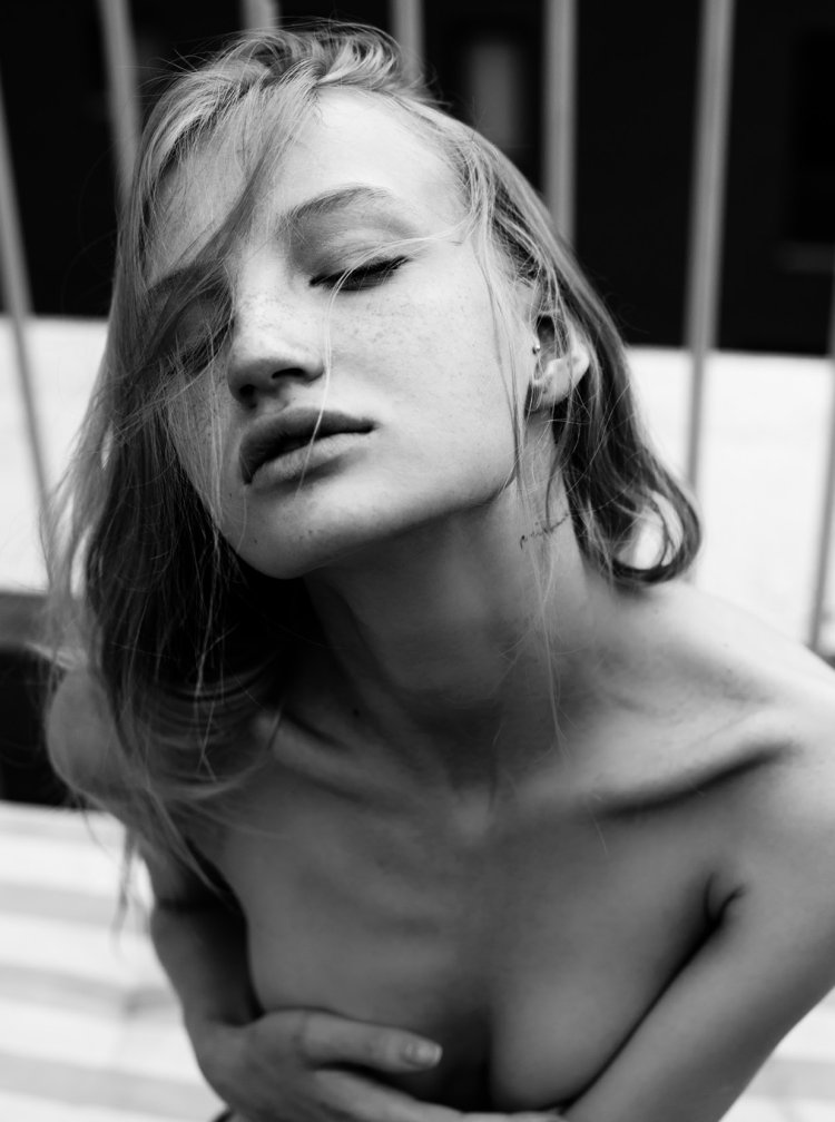 Anastasia Ivashevskaya nude