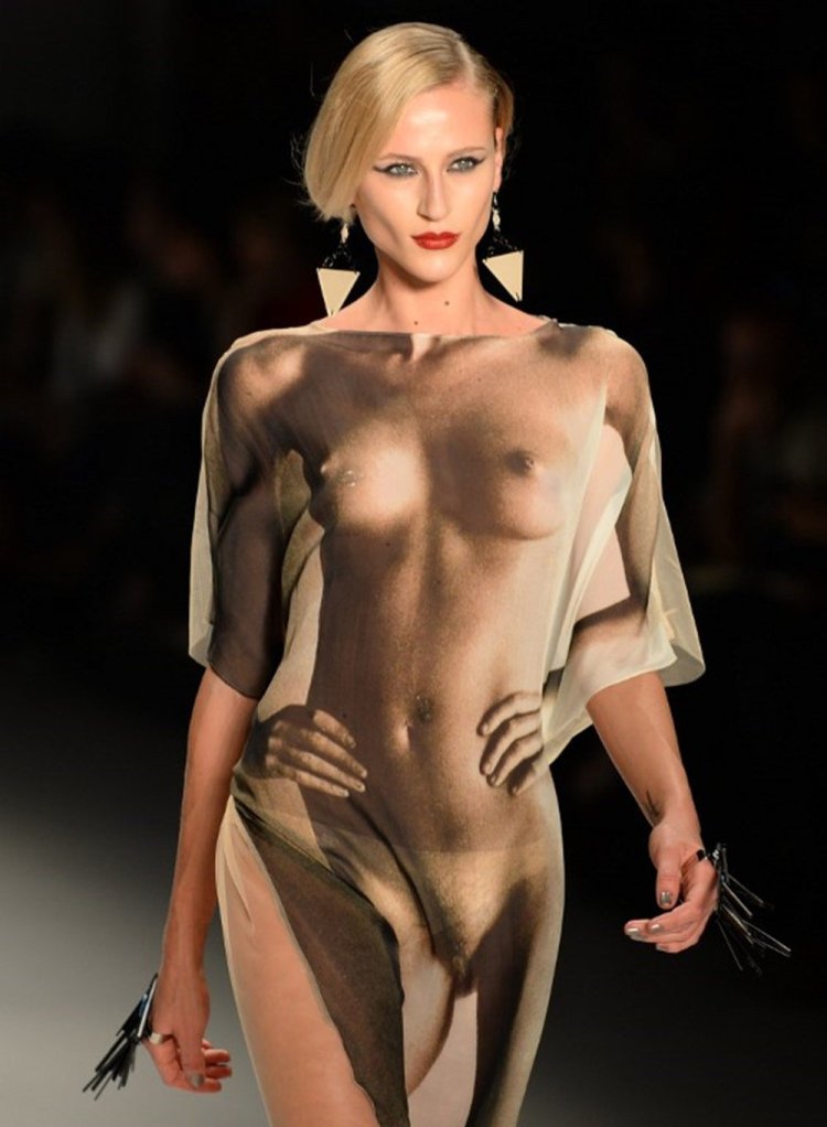 Naked Fashion Charlie Le Mind