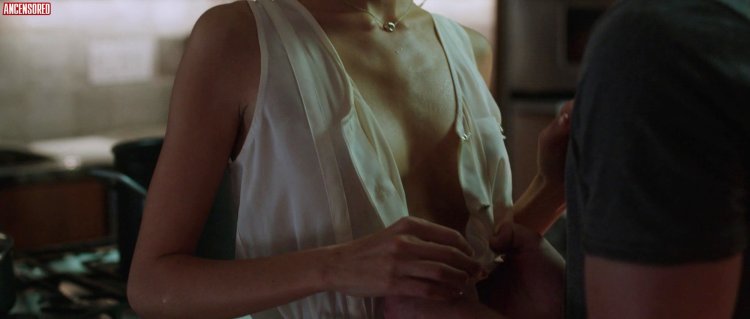 Isabelle Lucas playboy