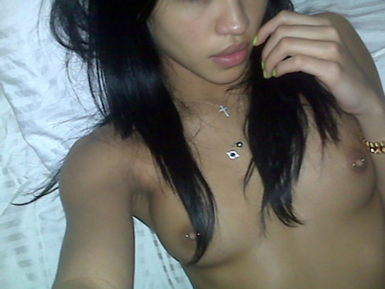 Cassandra Ventura naked