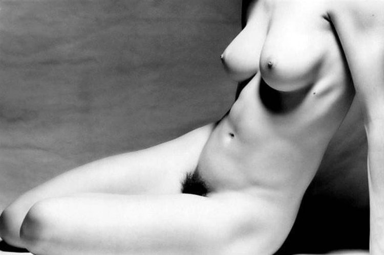 Very rare pictures of nude