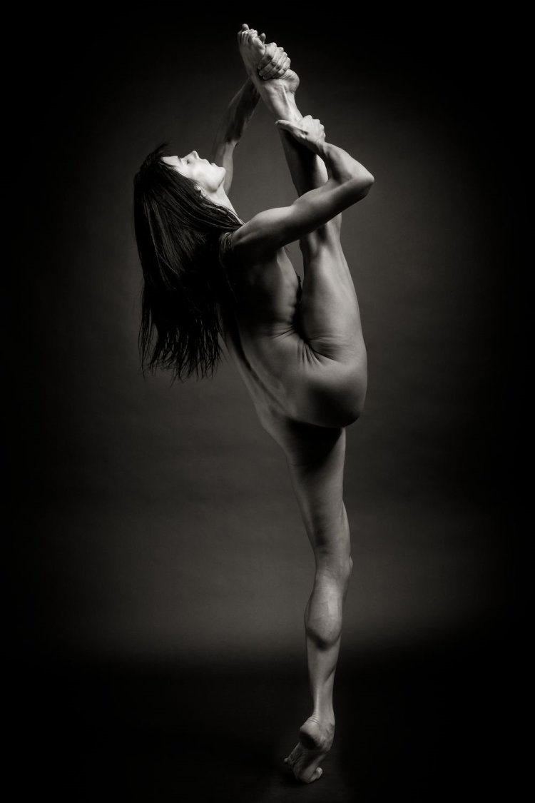 Beautiful dancers nude