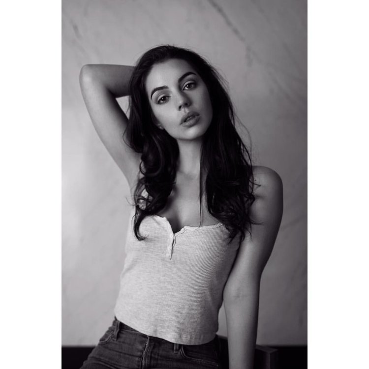 Adelaide Kane hot scenes