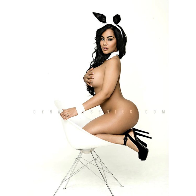 Ayisha diaz in heels naked