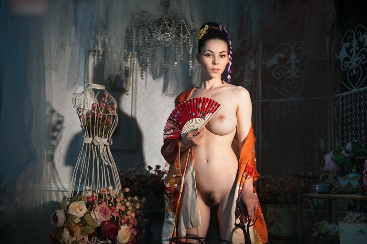 Elegant naked girls
