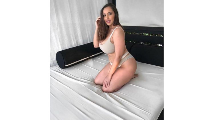 Jada Sezer Lingerie