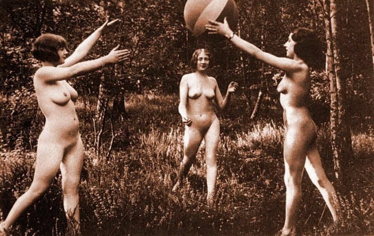 Naked women in concentration camps