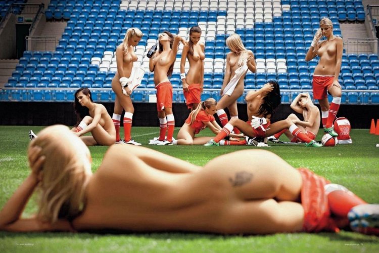 Naked sports girls
