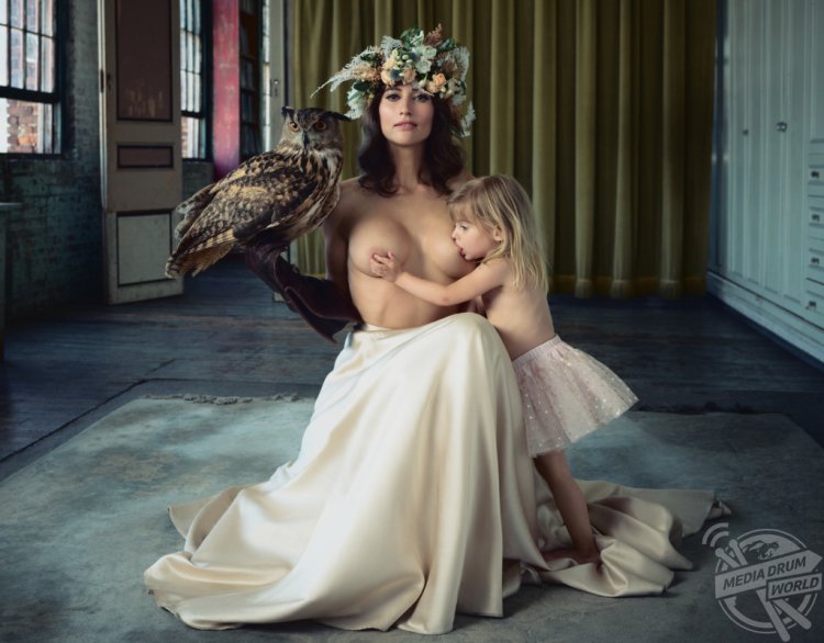 Reka Nyari breasts