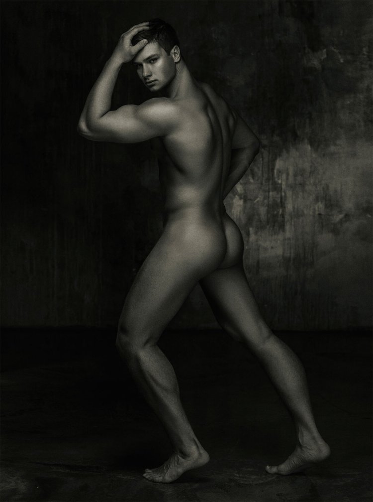 Naked Ivanna Aleksandrovna