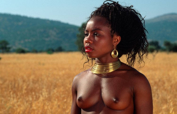 Naked women are black women