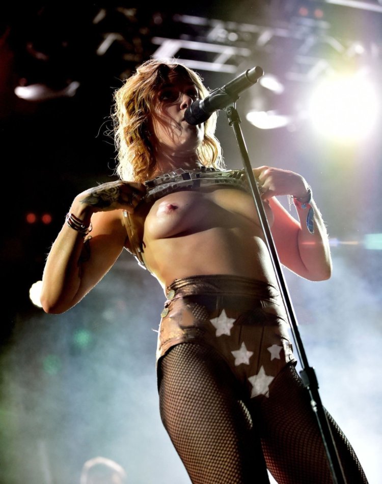 Swedish singer Tuva Lu boobs
