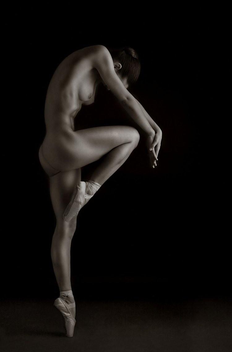 Erotic dancer