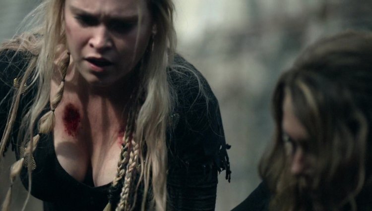 Eliza Taylor naked in films