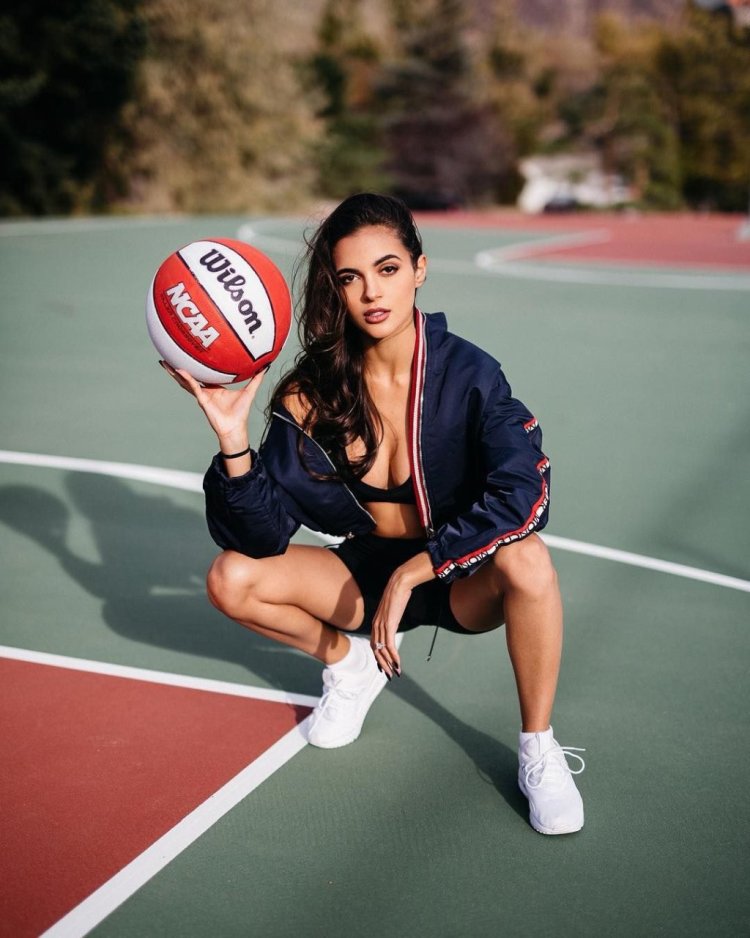 Leidy Amelia Nipples