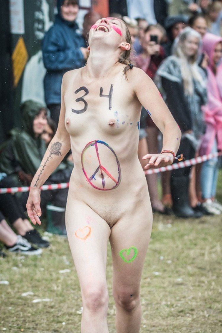 Run of naked Spanish women