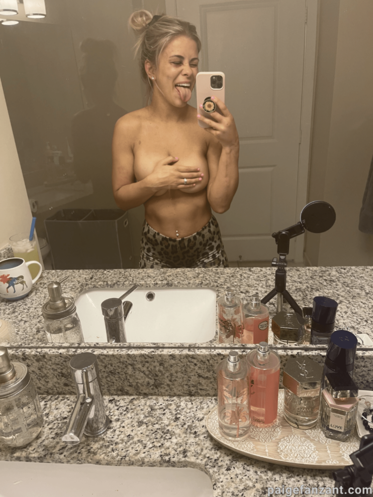 Page Wanzant Onlifans naked