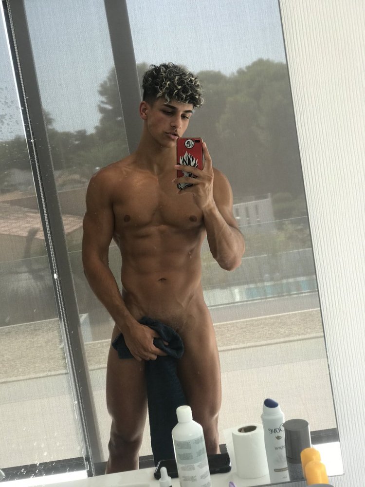 Onlyfans plums guys naked