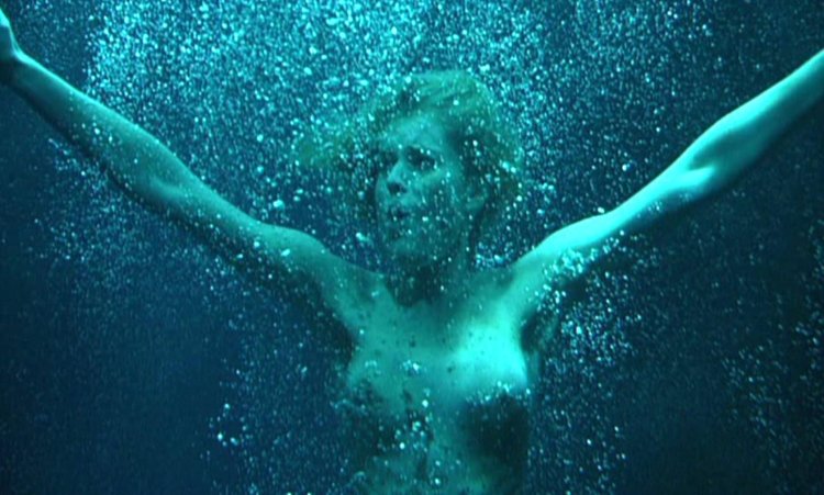 Rebecca Romein is hot