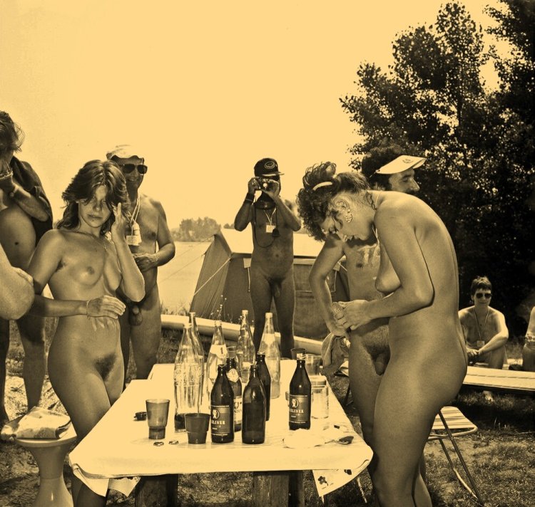 Retro nudist families