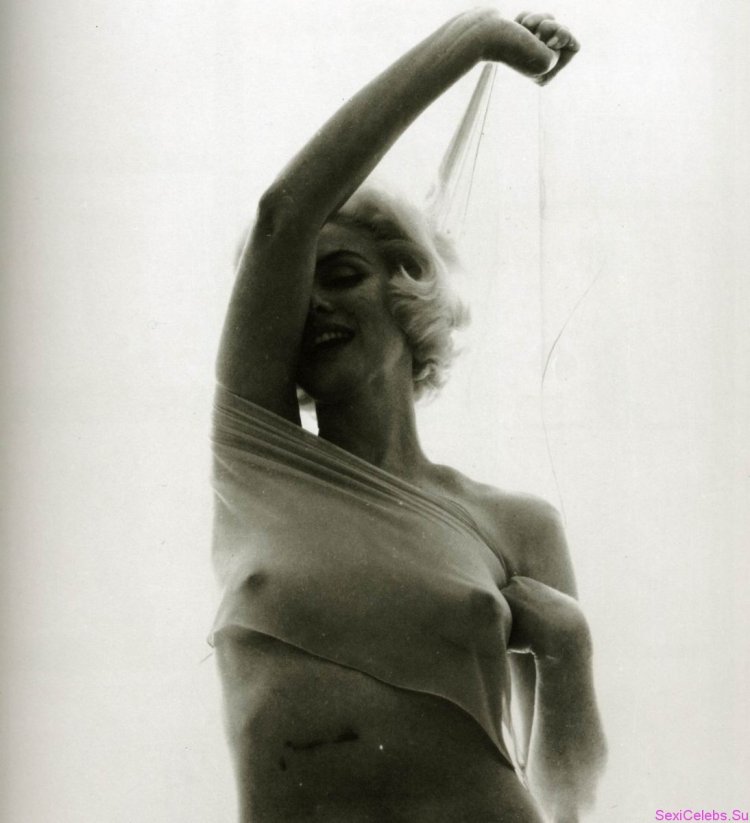 Bert Stern Naked Merlin