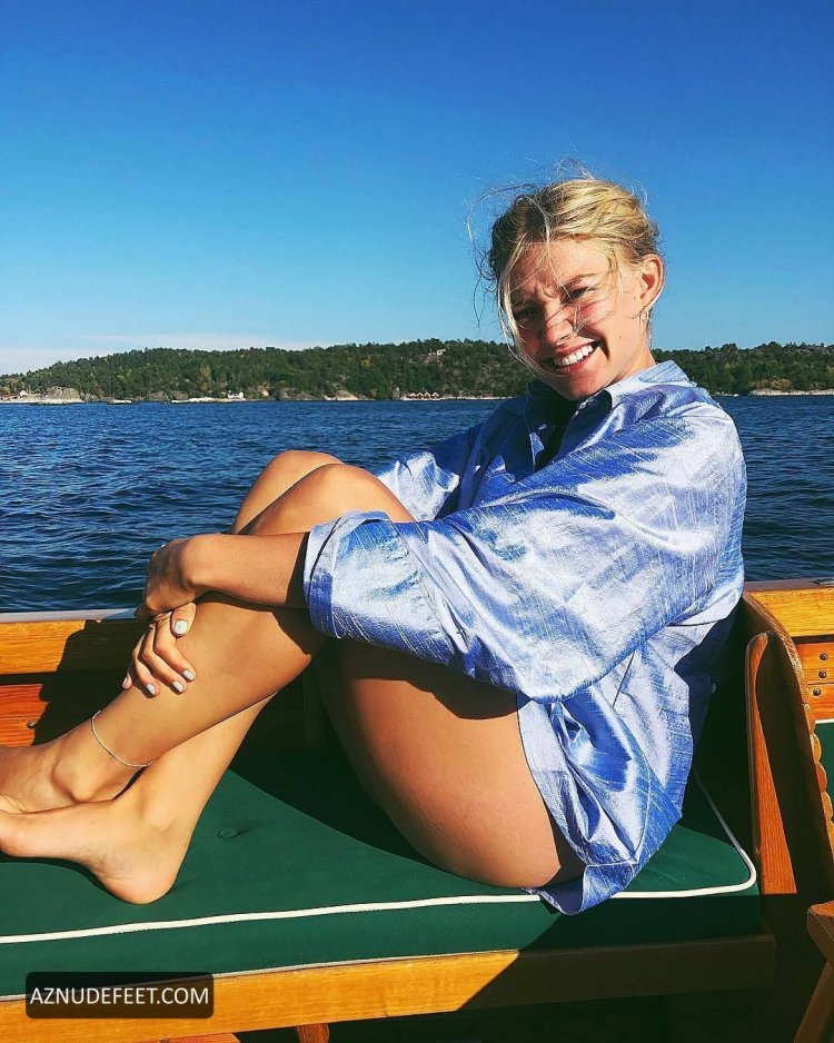 Astrid S Nipples