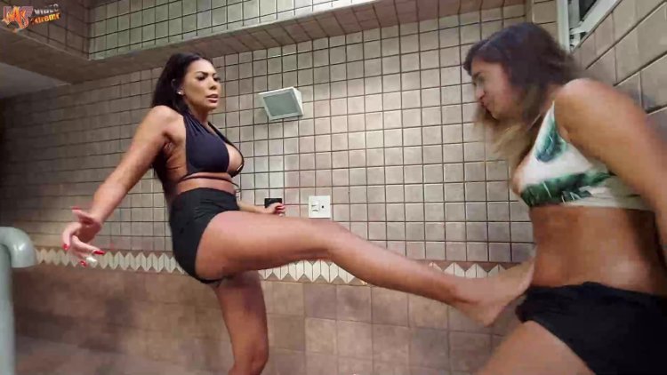 Maya Emma Belly Punch