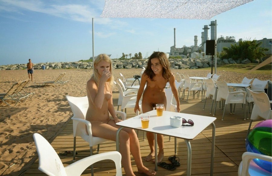 Famille naturiste Valalta Camping KID nude